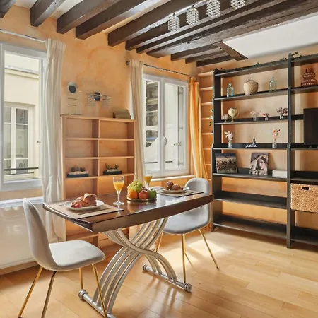 Le Marais & Pompidou - Cityapartmentstay Parigi